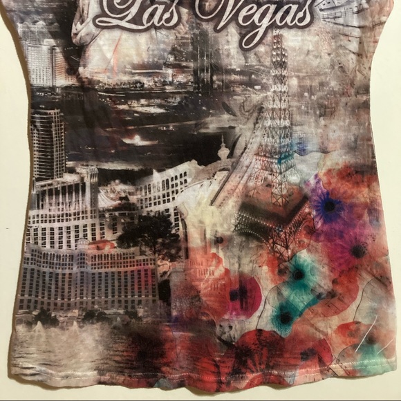 “Las Vegas” soft, lightweight, designed T-shirt women’s size XL 100% polyester - Picture 6 of 14
